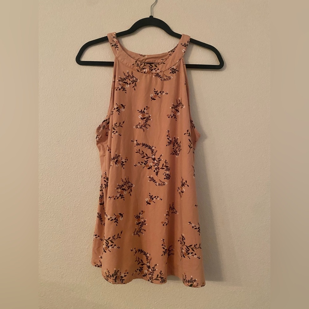 Torrid Women’s Dusty Pink Floral Tank Top High Neck Size 1 Keyhole Back